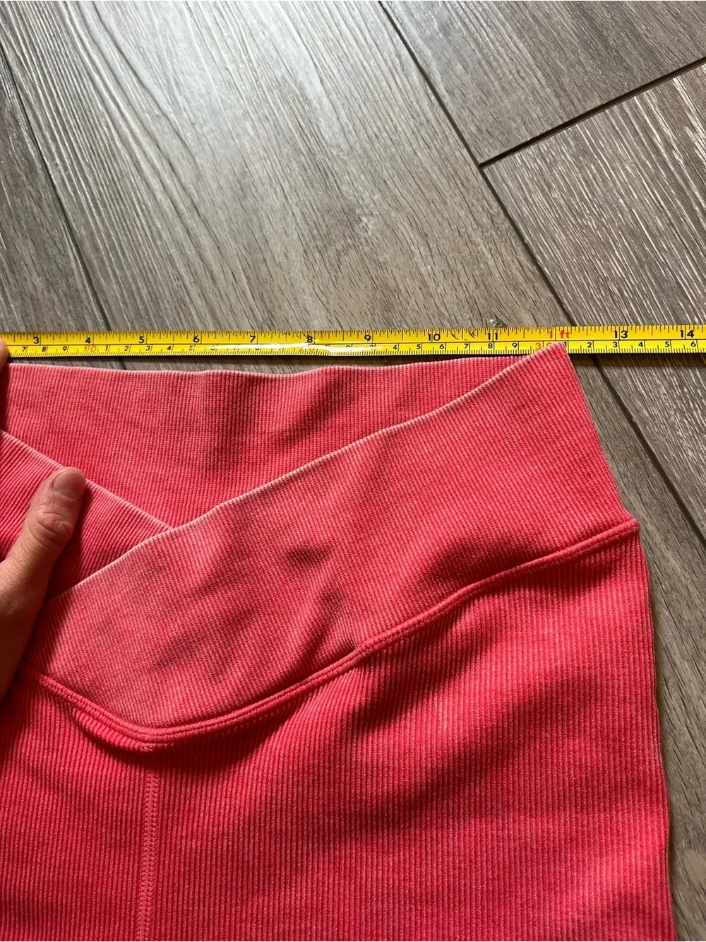 JoyLab Red/Pink Train Shorts Size Medium 4.5”